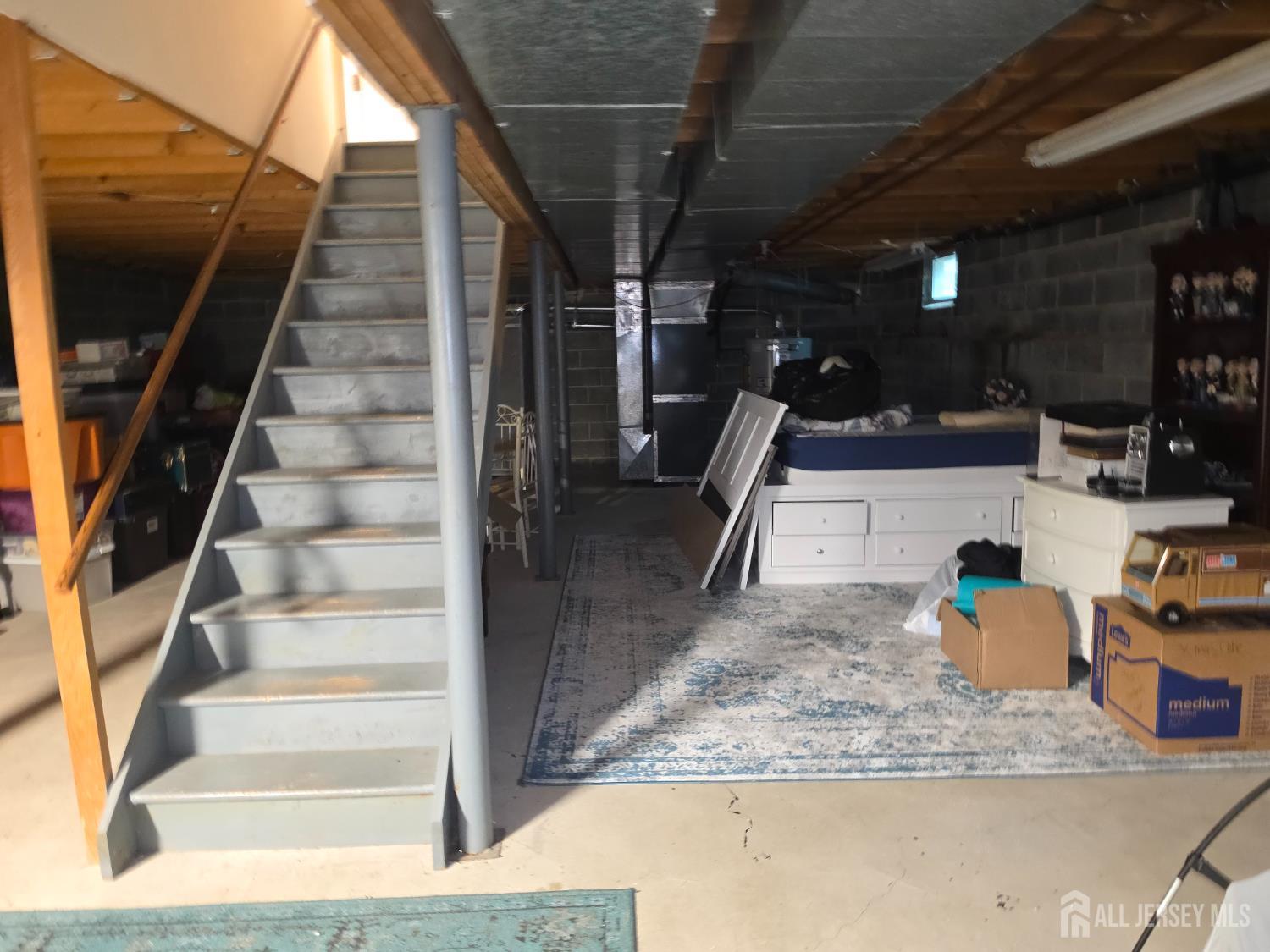 16 Glynn Court Sayreville NJ 08859