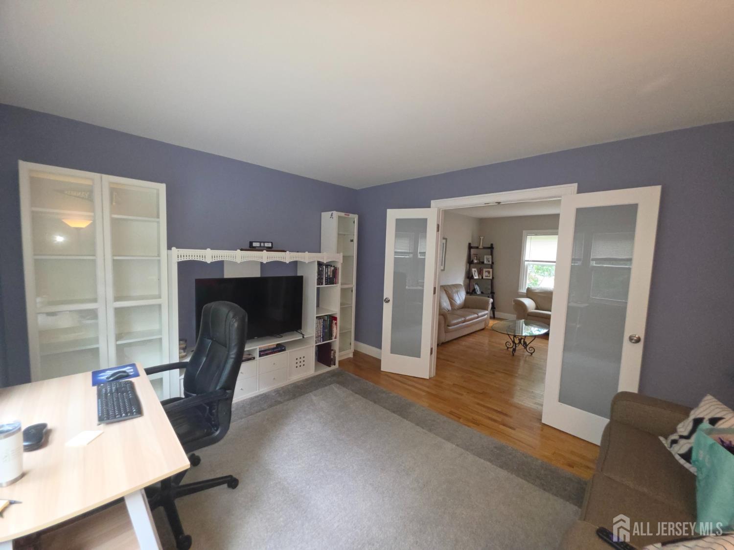 16 Glynn Court Sayreville NJ 08859