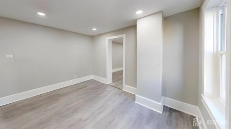 153 Knapp Avenue Hamilton NJ 08610