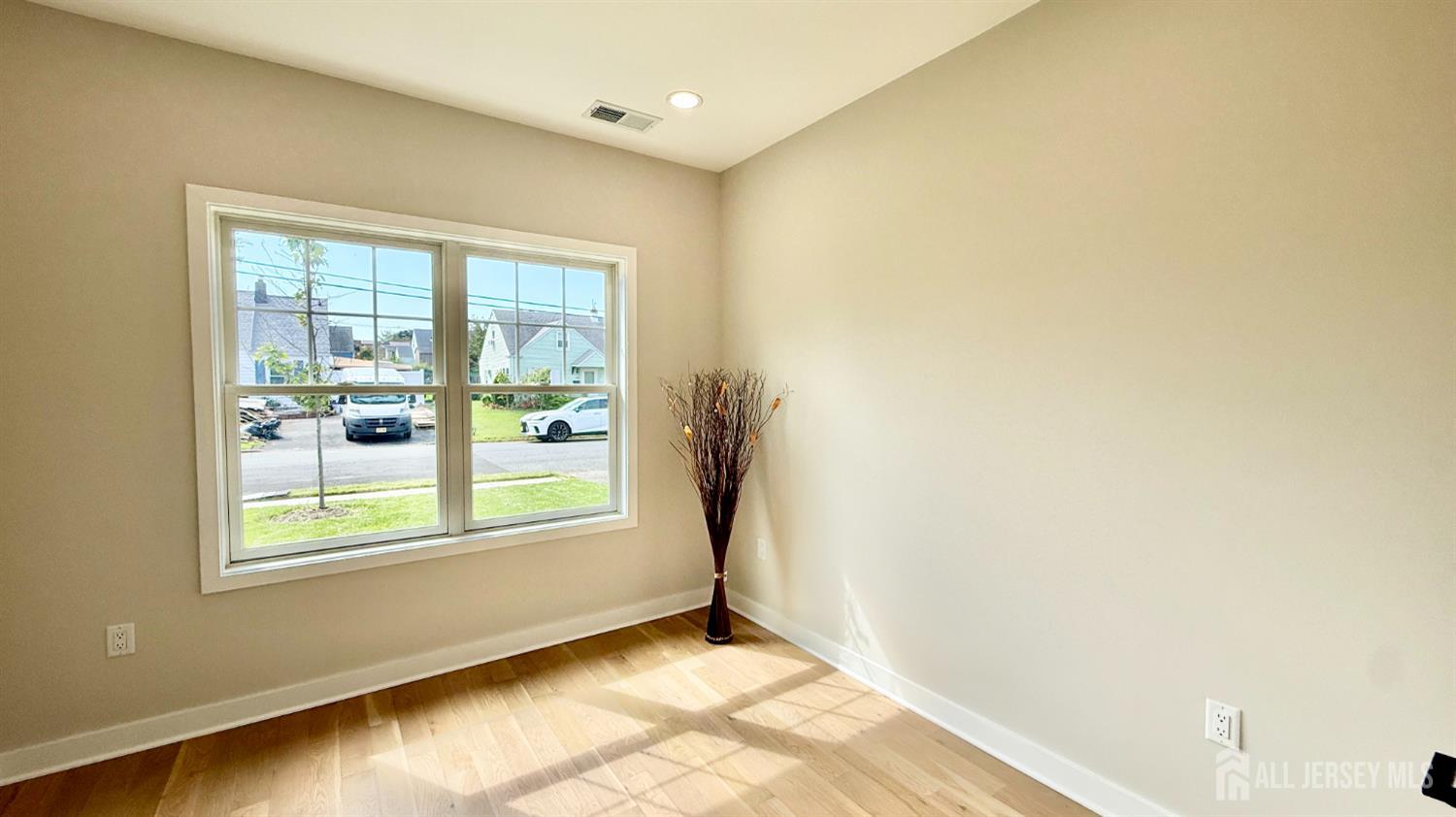225 Penn Avenue Edison NJ 08817