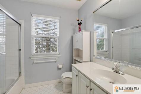 11 Quarry Court East Windsor NJ 08520