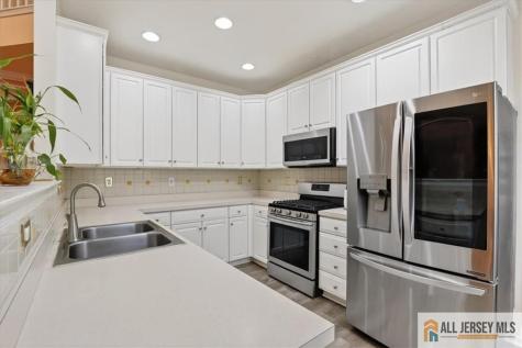 11 Quarry Court East Windsor NJ 08520