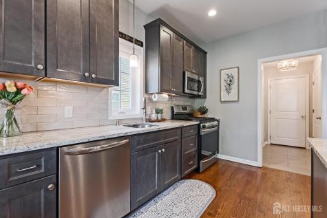 323 S Madison Avenue Dunellen NJ 08812
