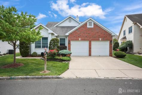 22 London Drive Monroe NJ 08831