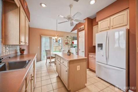 22 London Drive Monroe NJ 08831