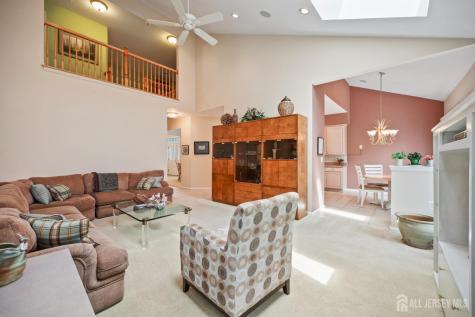 22 London Drive Monroe NJ 08831