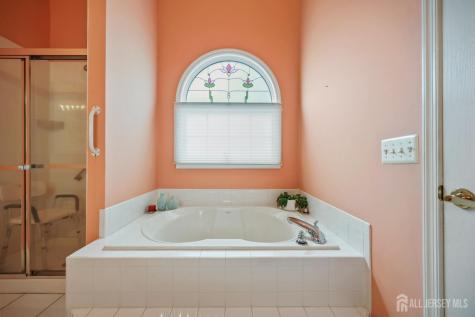 22 London Drive Monroe NJ 08831