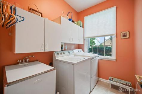 22 London Drive Monroe NJ 08831