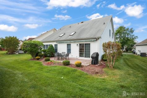 22 London Drive Monroe NJ 08831
