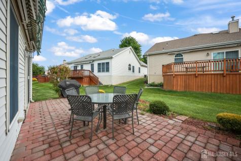22 London Drive Monroe NJ 08831