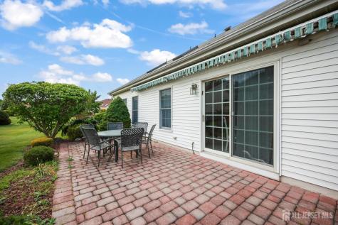 22 London Drive Monroe NJ 08831