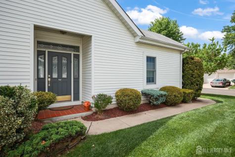22 London Drive Monroe NJ 08831