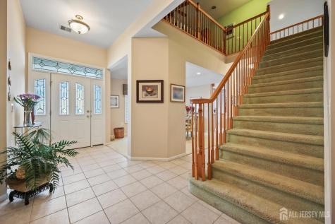 22 London Drive Monroe NJ 08831