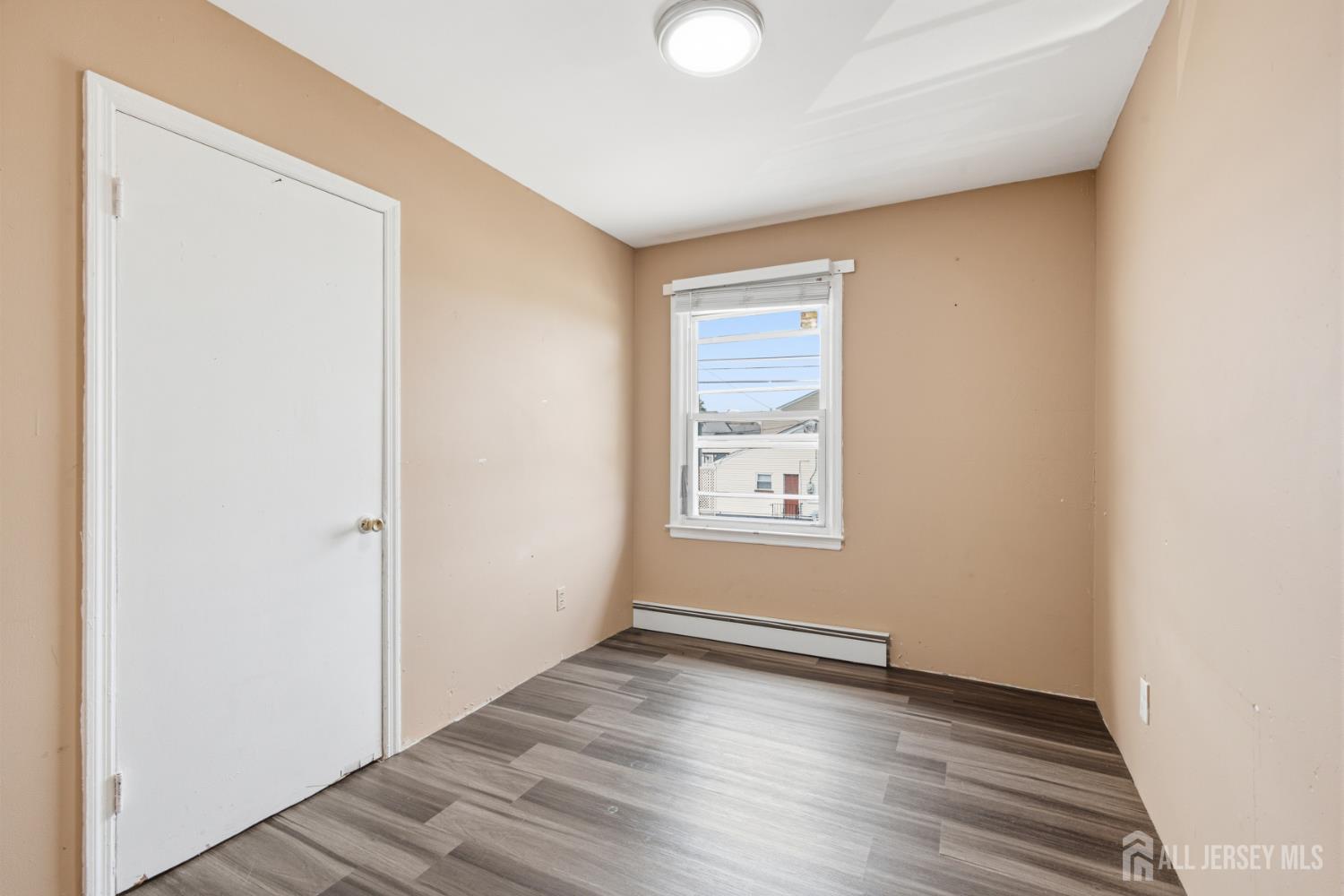 42 Mercer Street Carteret NJ 07008