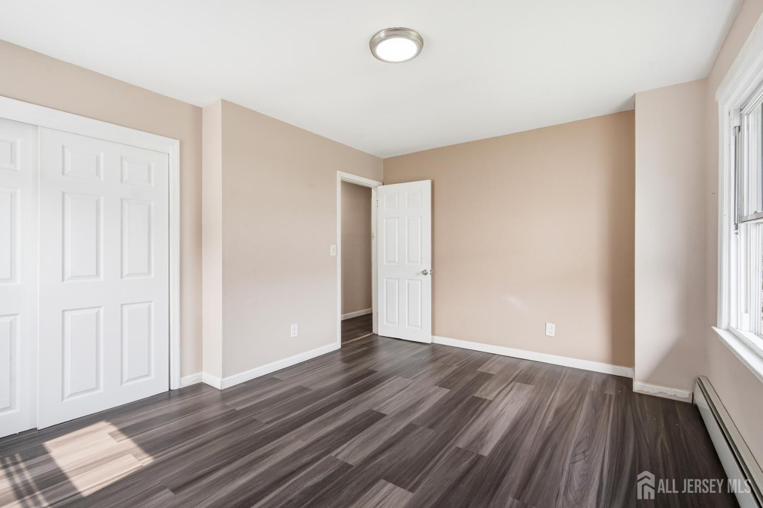 42 Mercer Street Carteret NJ 07008