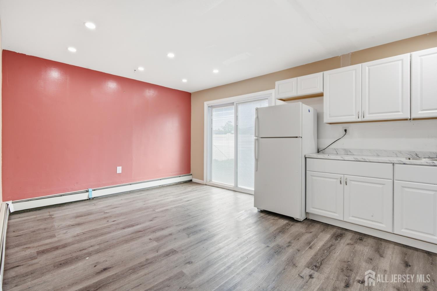 42 Mercer Street Carteret NJ 07008