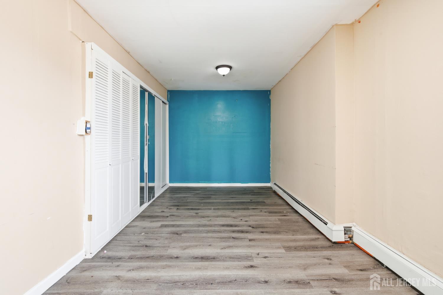42 Mercer Street Carteret NJ 07008
