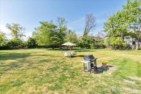 544 W 8th Street W Plainfield NJ 07060