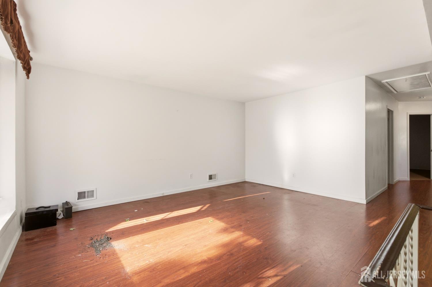 7 Exeter Street Highland Park NJ 08904