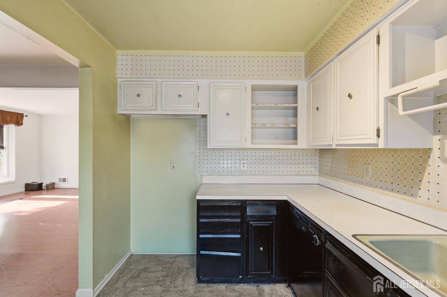 7 Exeter Street Highland Park NJ 08904