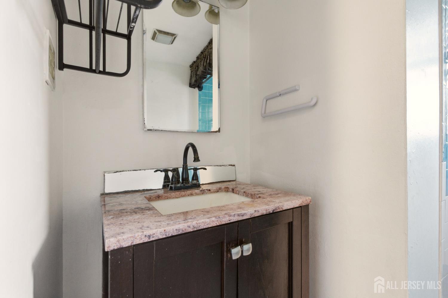 7 Exeter Street Highland Park NJ 08904