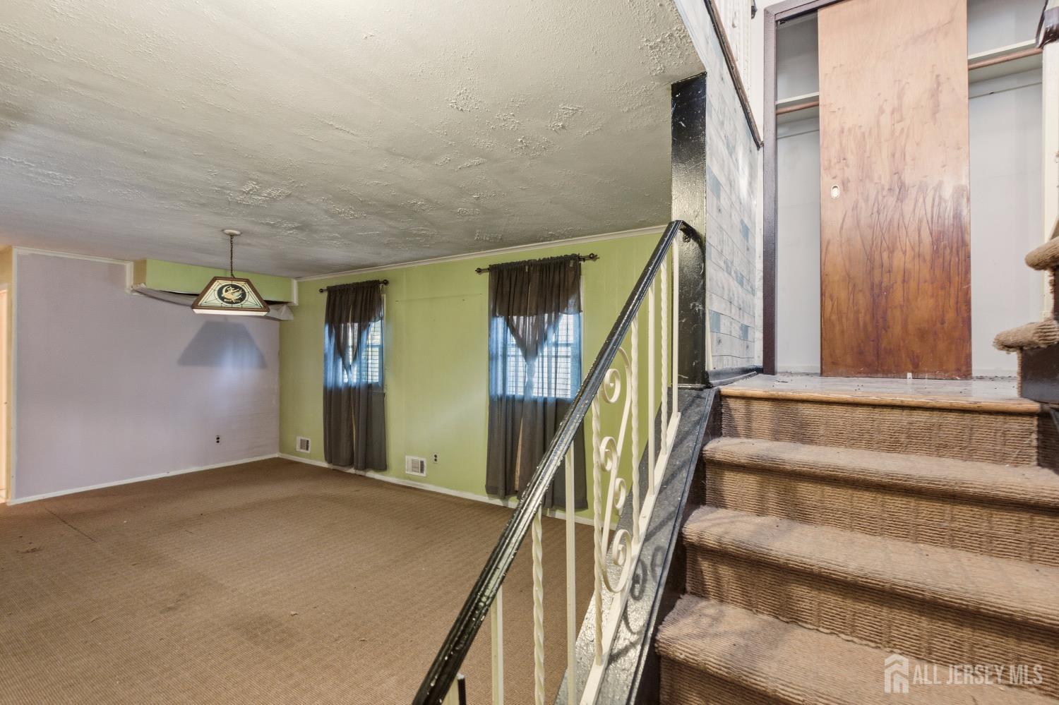 7 Exeter Street Highland Park NJ 08904