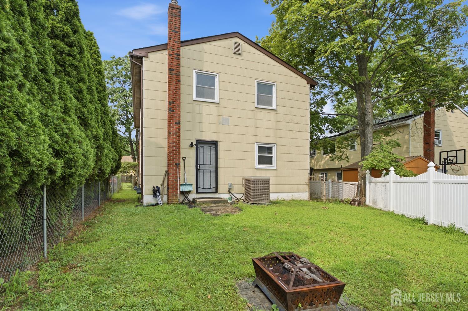 7 Exeter Street Highland Park NJ 08904