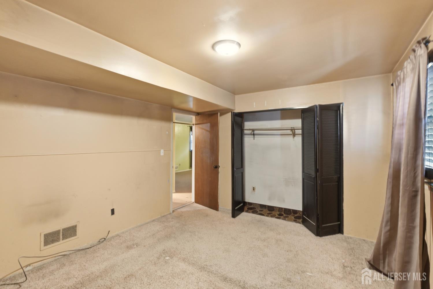 7 Exeter Street Highland Park NJ 08904
