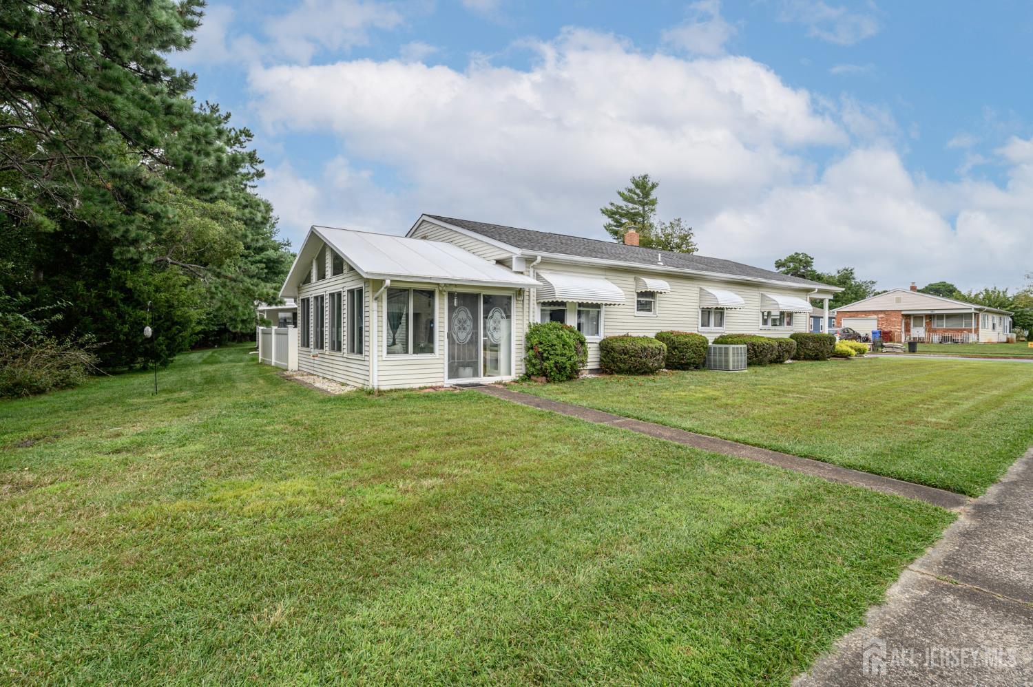 1 Selkirk Avenue Toms River NJ 08757