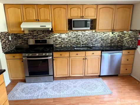 4 Pond View Drive Plainsboro NJ 08536