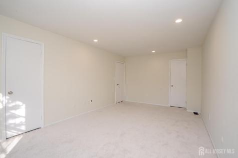 4 Pond View Drive Plainsboro NJ 08536