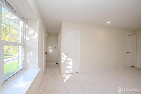 4 Pond View Drive Plainsboro NJ 08536