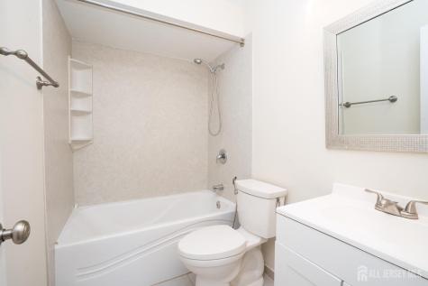 4 Pond View Drive Plainsboro NJ 08536