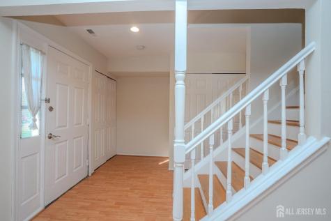 4 Pond View Drive Plainsboro NJ 08536