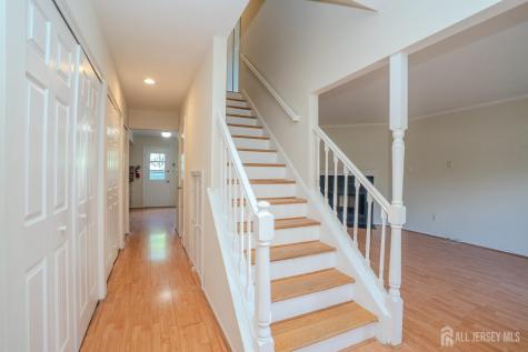 4 Pond View Drive Plainsboro NJ 08536