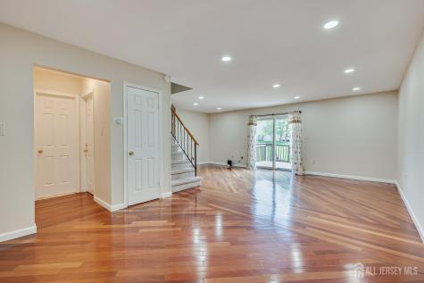 7 Lily Court Edison NJ 08820