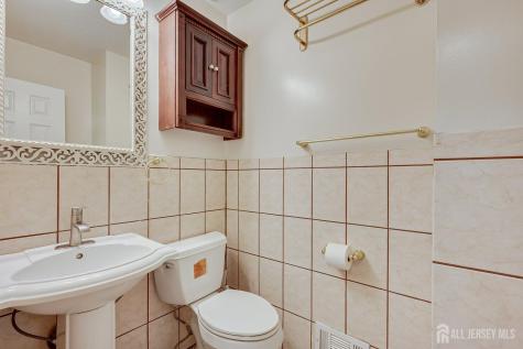 7 Lily Court Edison NJ 08820