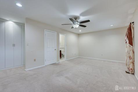 7 Lily Court Edison NJ 08820