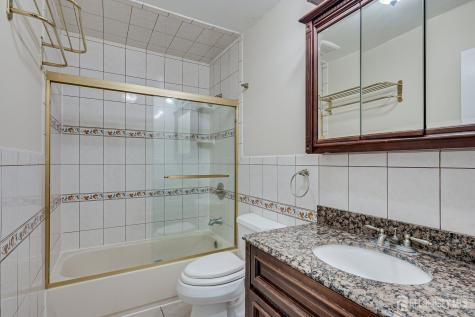 7 Lily Court Edison NJ 08820