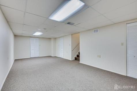 7 Lily Court Edison NJ 08820
