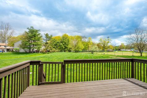 7 Lily Court Edison NJ 08820