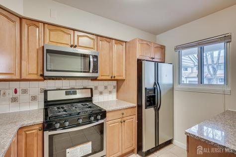 7 Lily Court Edison NJ 08820