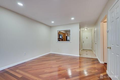 7 Lily Court Edison NJ 08820