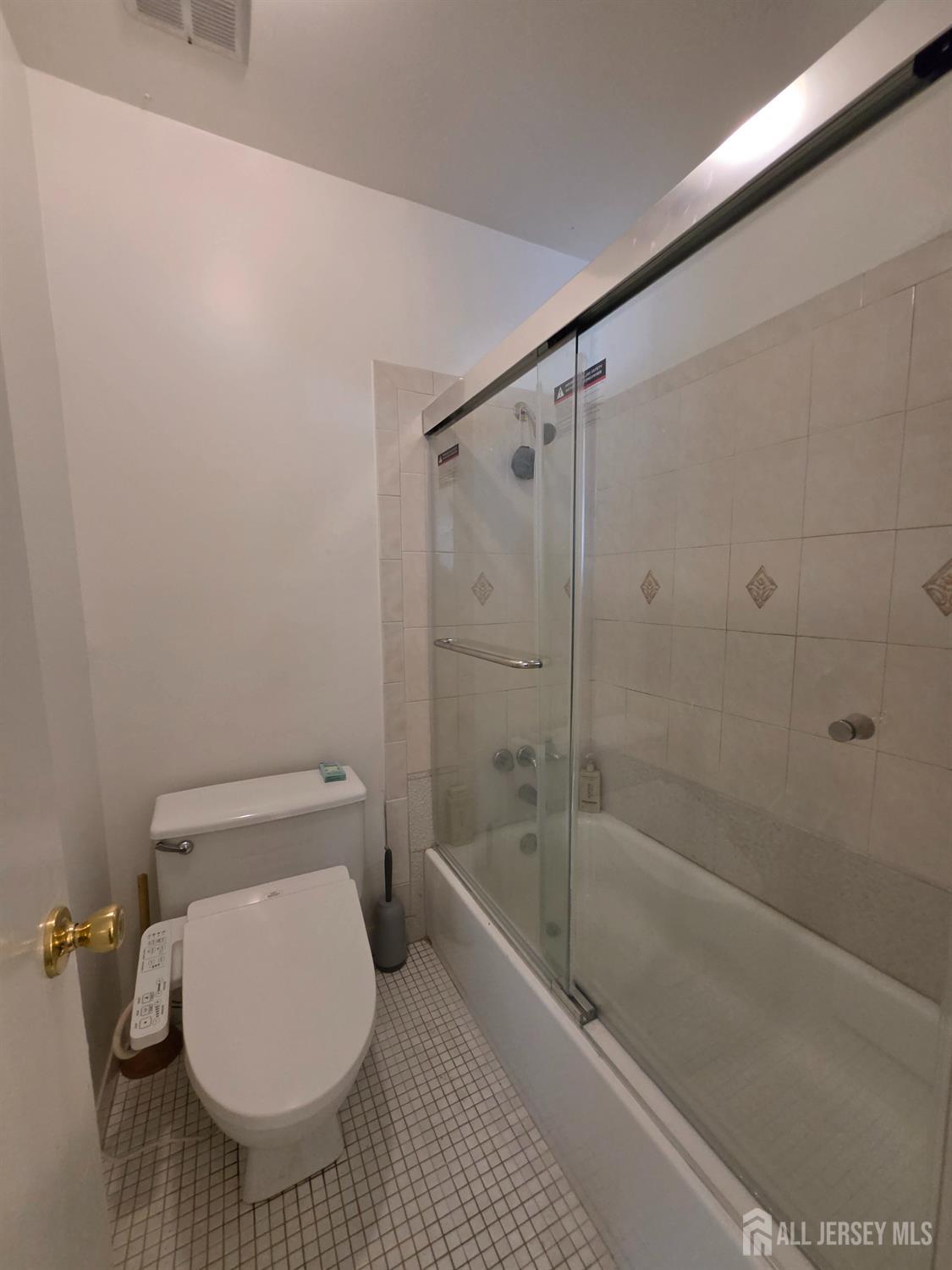11-Q Quincy Circle South Brunswick NJ 08810