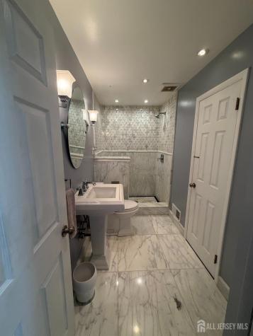 41 Claremont Avenue Colonia NJ 07067