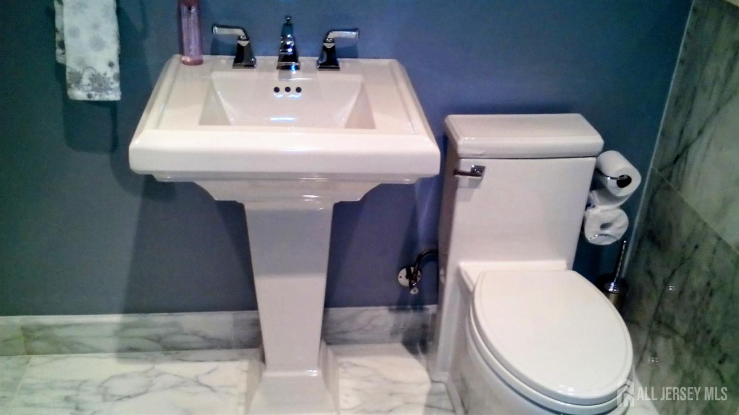 41 Claremont Avenue Colonia NJ 07067