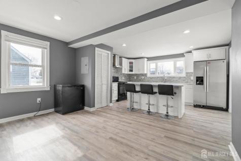 429 1st Street Middlesex NJ 08846