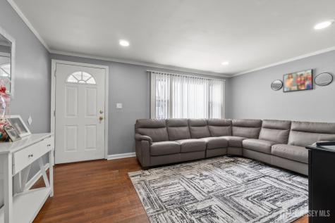 429 1st Street Middlesex NJ 08846