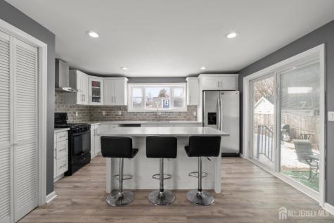 429 1st Street Middlesex NJ 08846
