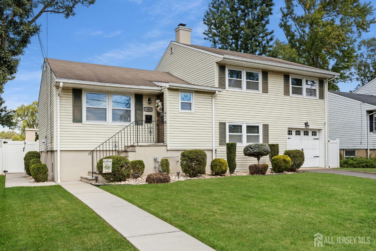 16 Neptune Place Colonia NJ 07067